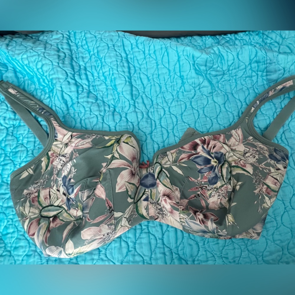 Smooth Lightly Lined Balconette Bra- Blissful Blooms